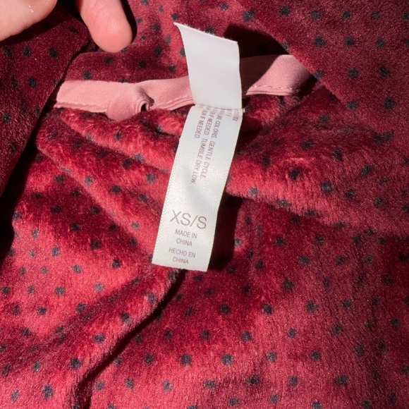 Luxurious Plush Velvet  Gilligan and O’Malley comfortable cozy extra soft Long R - Picture 5 of 7